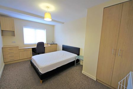 5 bedroom maisonette to rent - Photo 4