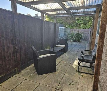 Maple Road, Poole, Dorset, BH15 - Photo 3