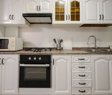 Cozy and bright room on Avenida Peñarrocha - Photo 4