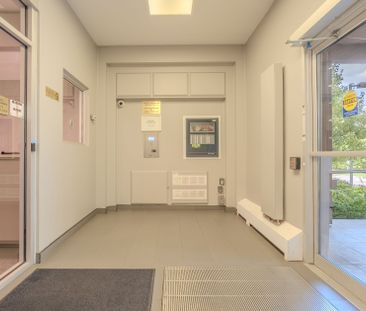 For Lease - 975 Warwick Court Unit# 1608, Burlington, Ontario - Photo 4