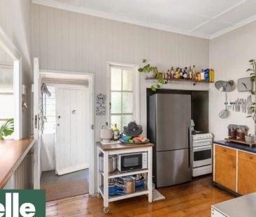 Inner-City Character Home - Photo 6