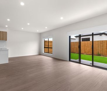 Light-Filled Home in Thornhill Park - Photo 3