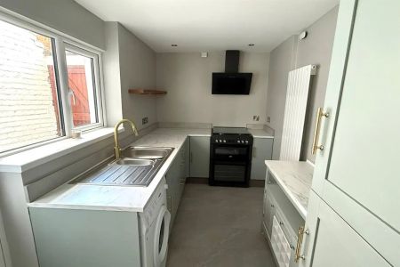 77 Downshire Road - Photo 2