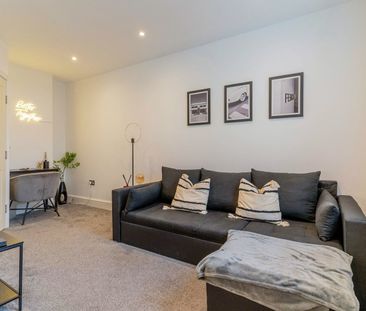 2 Bed Flat, Lansdowne Place, BN3 - Photo 6