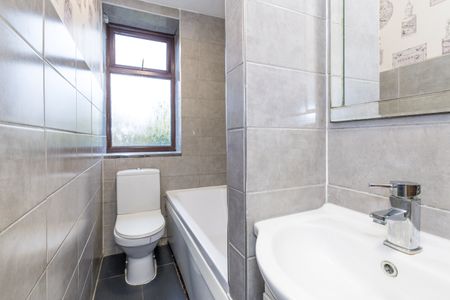 School Lane, Upholland, WN8 0LW - Photo 4