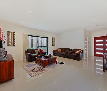 5 Murrayfield Place, Merrimac QLD 4226 - House For Rent | Domain - Photo 2