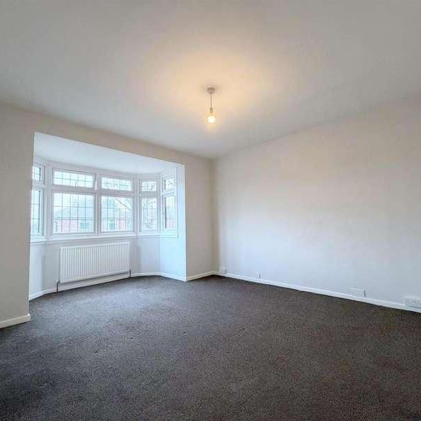 Halfway Avenue, Luton, LU4 - Photo 1