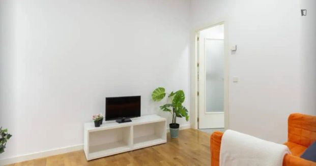 Apartamento de alquiler en Ríos Rosas - Nuevos Ministerios - Foto 1
