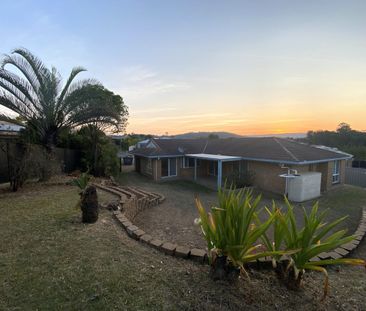 10 Palmerston Dr, Oxenford, Qld 4210 - Photo 4