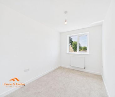 3 bedroom semi-detached house to rent - Photo 2