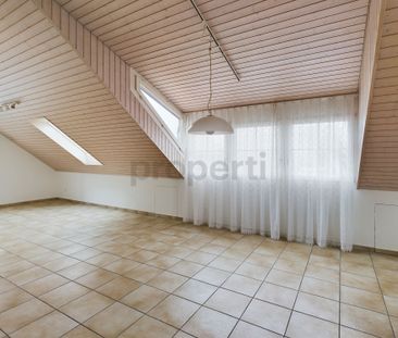Luxurious 2.5 room attic apartment in Niederlenz AG - Foto 2