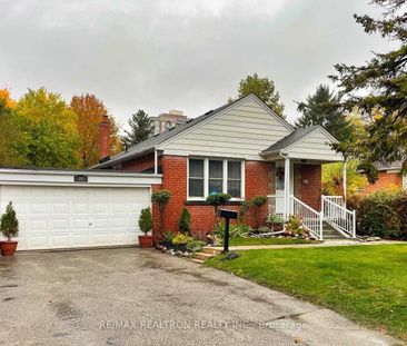 For Lease - 28 Irvington Crescent, Toronto, Ontario - Photo 2