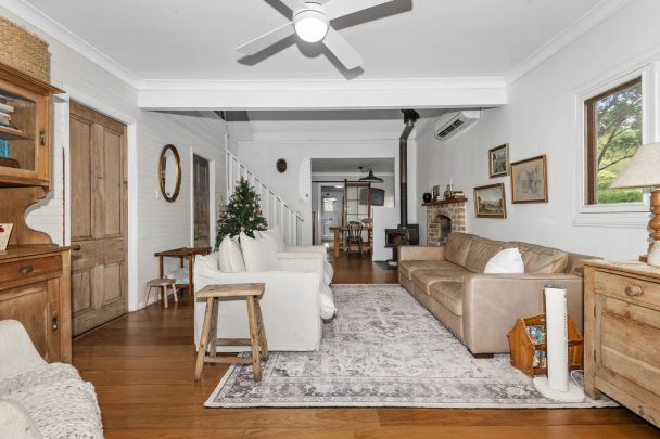 2 Bedroom Farmhouse - Photo 1