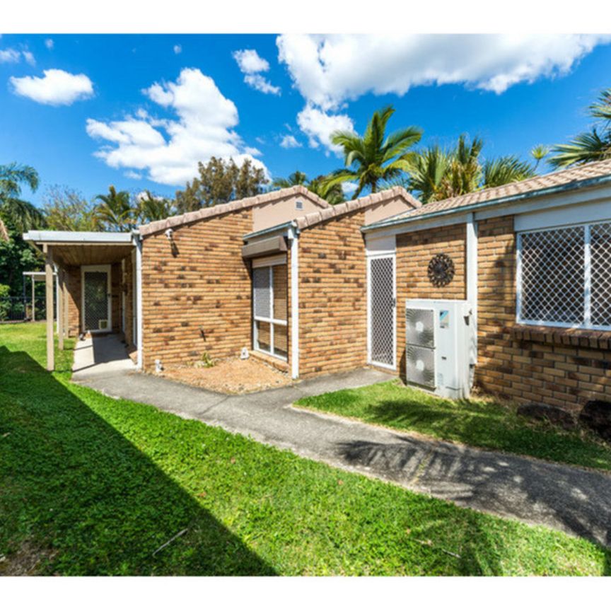 31 River Oak Drive, Helensvale - Photo 1