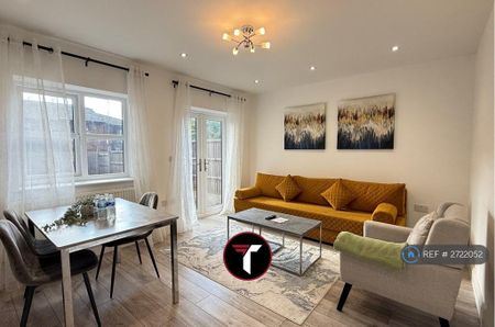 3 bedroom terraced house to rent - Photo 4