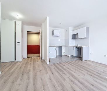 Apartment - Photo 2