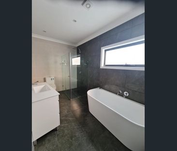 Three Bedroom Duplex - Photo 1