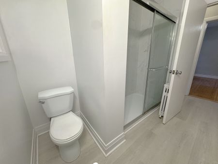 For Lease - 29 Raglan Avenue, Toronto, Ontario - Photo 4