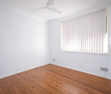 Spacious Family Home - Photo 4