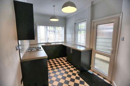 Marple Road, Offerton, SK2 - Photo 2