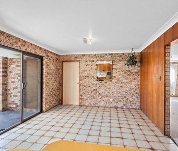 GRAND FAMILY HOME! - Photo 3