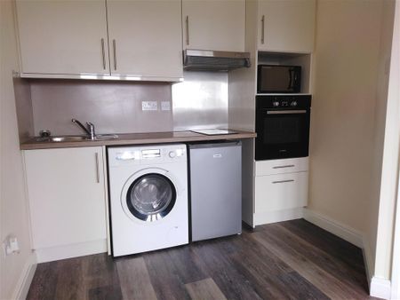1 bedroom flat to rent - Photo 2