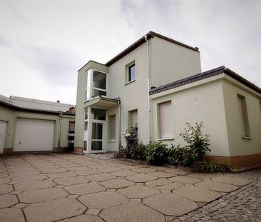 MODERN SANIERTES EINFAMILIENHAUS - Photo 1