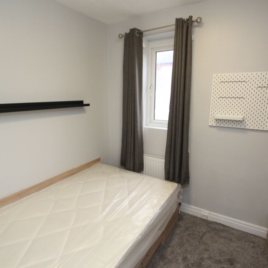 106 BELLE VUE ROAD Leeds - LS3 1HF - Photo 1