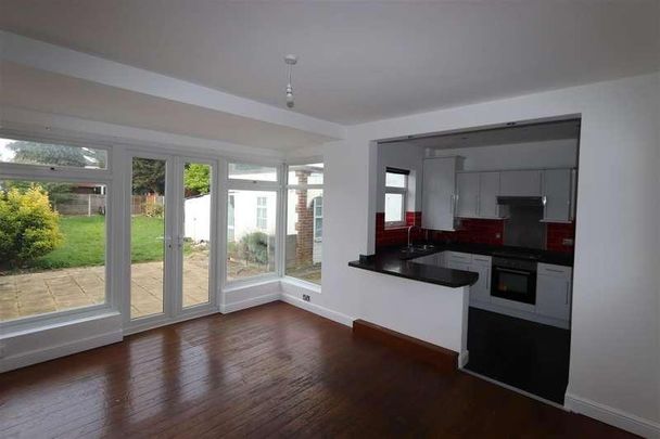 Prince Avenue, Southend-on-sea, SS2 - Photo 1