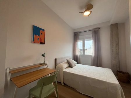 Carrer de Benipeixcar, Valencia, Valencian Community 46009 - Photo 4