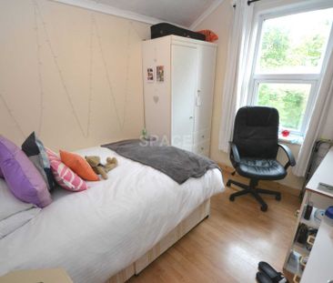 Grange Avenue, Reading, Berkshire, RG6 1DL - Photo 6