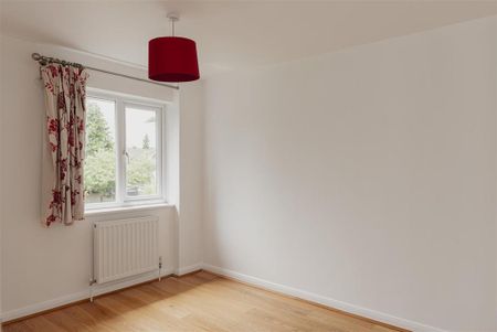 3 bedroom end of terrace house to rent - Photo 3