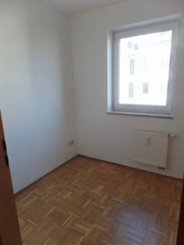 8 min FUSSWEG ZUR UNI--BALKON--EINBAUKÜCHE--PARKETT--TOP PREIS !! - Foto 3