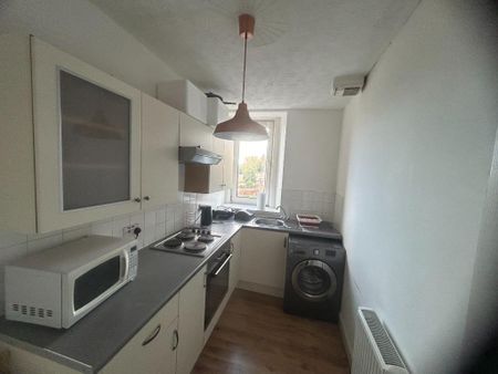 1 bedroom flat to rent - Photo 3