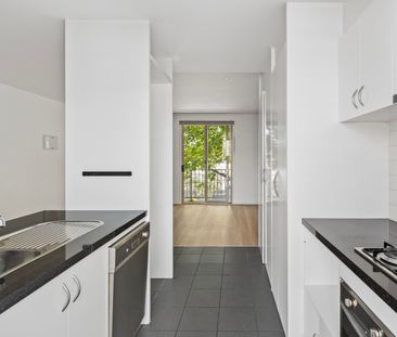 2/80 Trenerry Crescent, Abbotsford VIC 3067 - Townhouse For Rent | ... - Photo 3