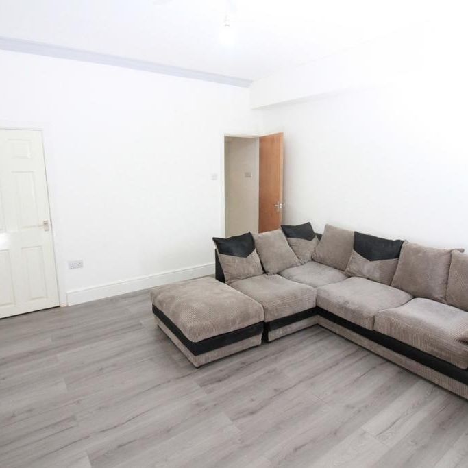 4 bedroom terraced house to rent - Photo 1
