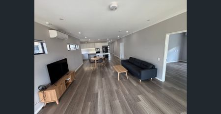 Kitchenette & Ensuite in bedrooms - Photo 4