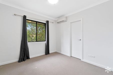 15b Leeder Street - Photo 4