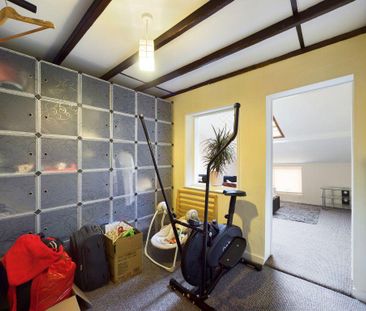 2 bedroom terraced house to rent - Photo 3