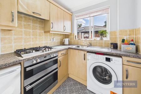 1 bedroom Flat To Let - Photo 5