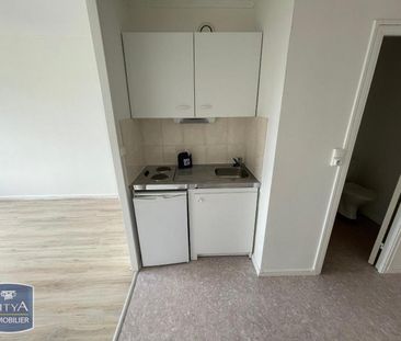 Location Appartement 1 pièce 24m² TOURS 37100 - Photo 2