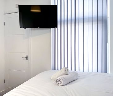 Room 3 - Photo 1