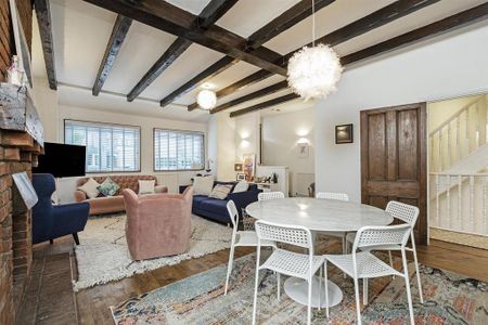 5 bedroom semi-detached house to rent - Photo 2