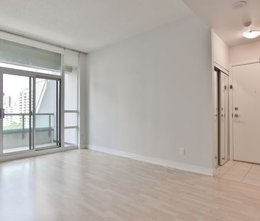 2 Bedrooms - Photo 3
