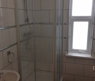 Amazing 5 Bedroom Student House - Photo 6