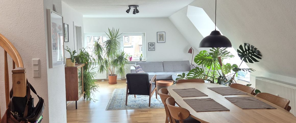 *Besonders - Blick über die Dächer von Nürnberg - Maisonette - Einbauküche möglich* - Photo 1