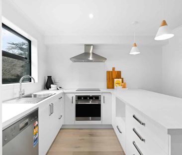 In Zone Hamilton Girls and Boys High School - Photo 1