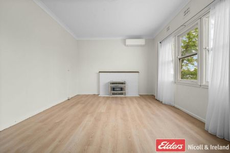 Quiet Cul De Sac Location! - Photo 2