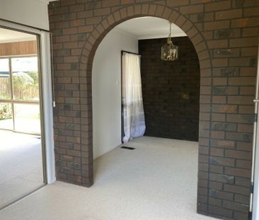 Family Living in Gleniti - Photo 4