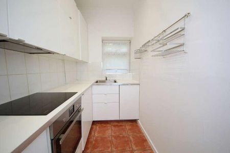 Compton Road, N21 - Photo 3